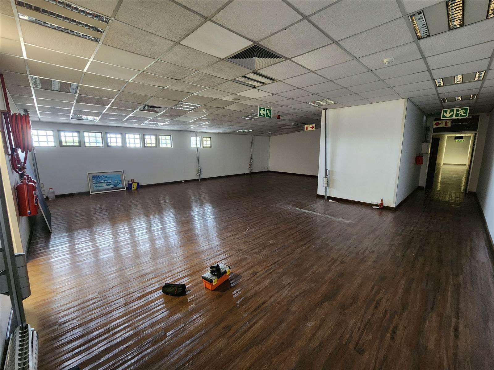 2425  m² Industrial space in Triangle Farm photo number 15
