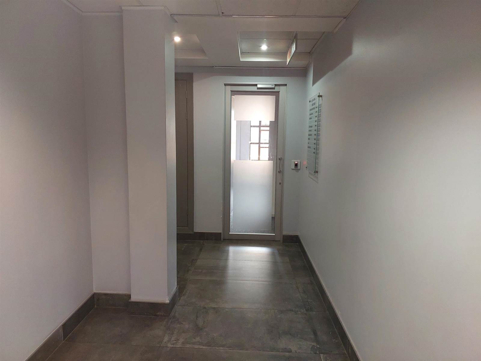 112.68  m² Commercial space in Bryanston photo number 3