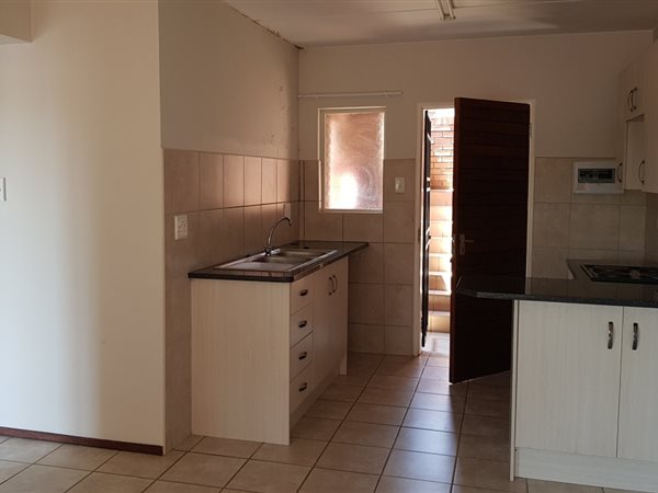 2 Bedroom House 2 Bedroom House