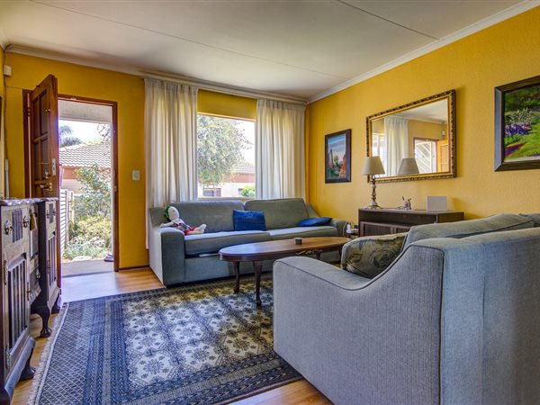 3 Bedroom Townhouse 3 Bedroom Townhouse