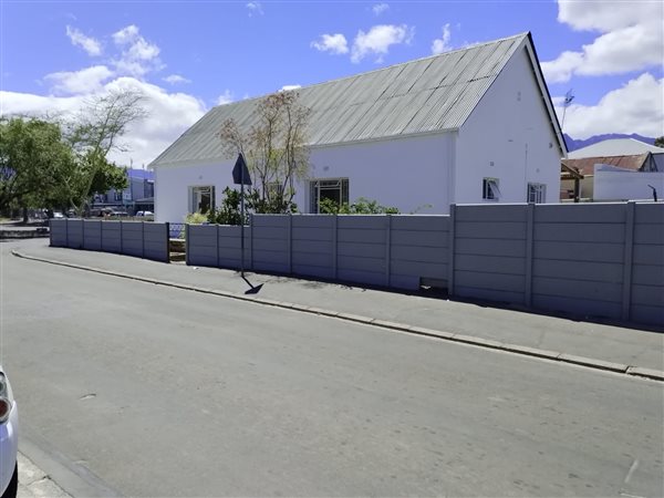 3 Bedroom House 3 Bedroom House
