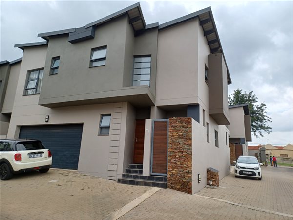 4 Bed Townhouse