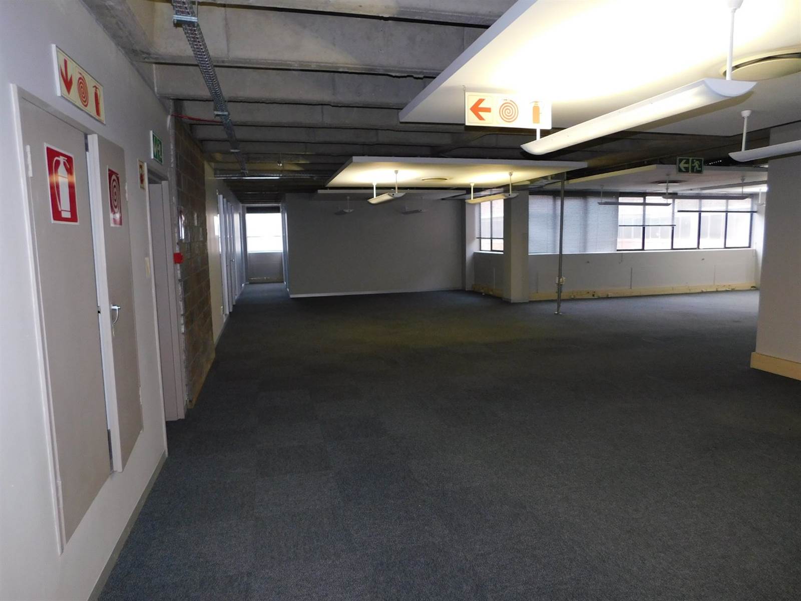 500  m² Commercial space in Ferndale photo number 14