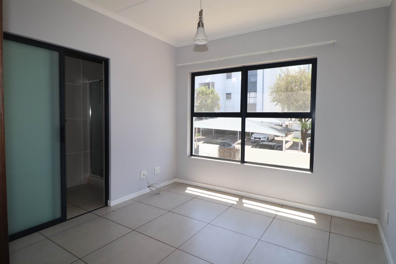 3 Bed Townhouse in Greenstone Hill photo number 12