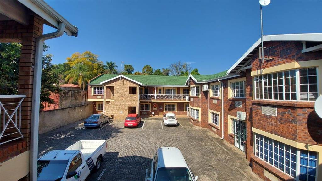74  m² Commercial space in Nelspruit Central photo number 1