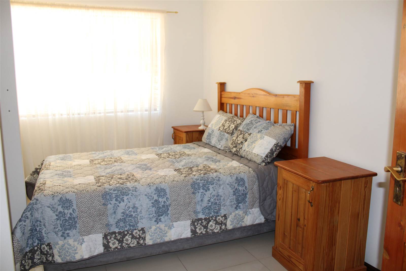 4 Bed House in Middedorp photo number 21