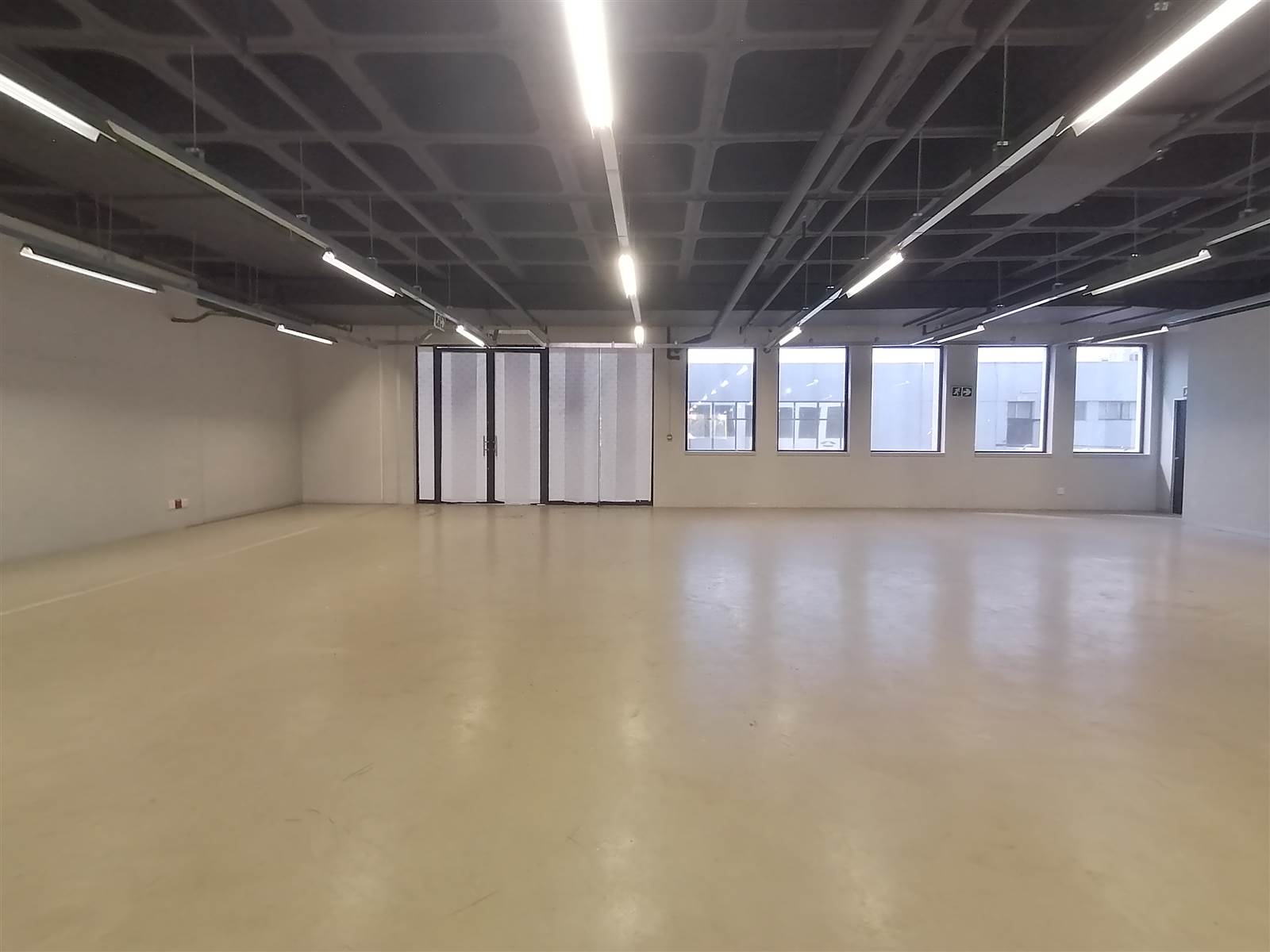 1661  m² Commercial space in Kelvin photo number 4