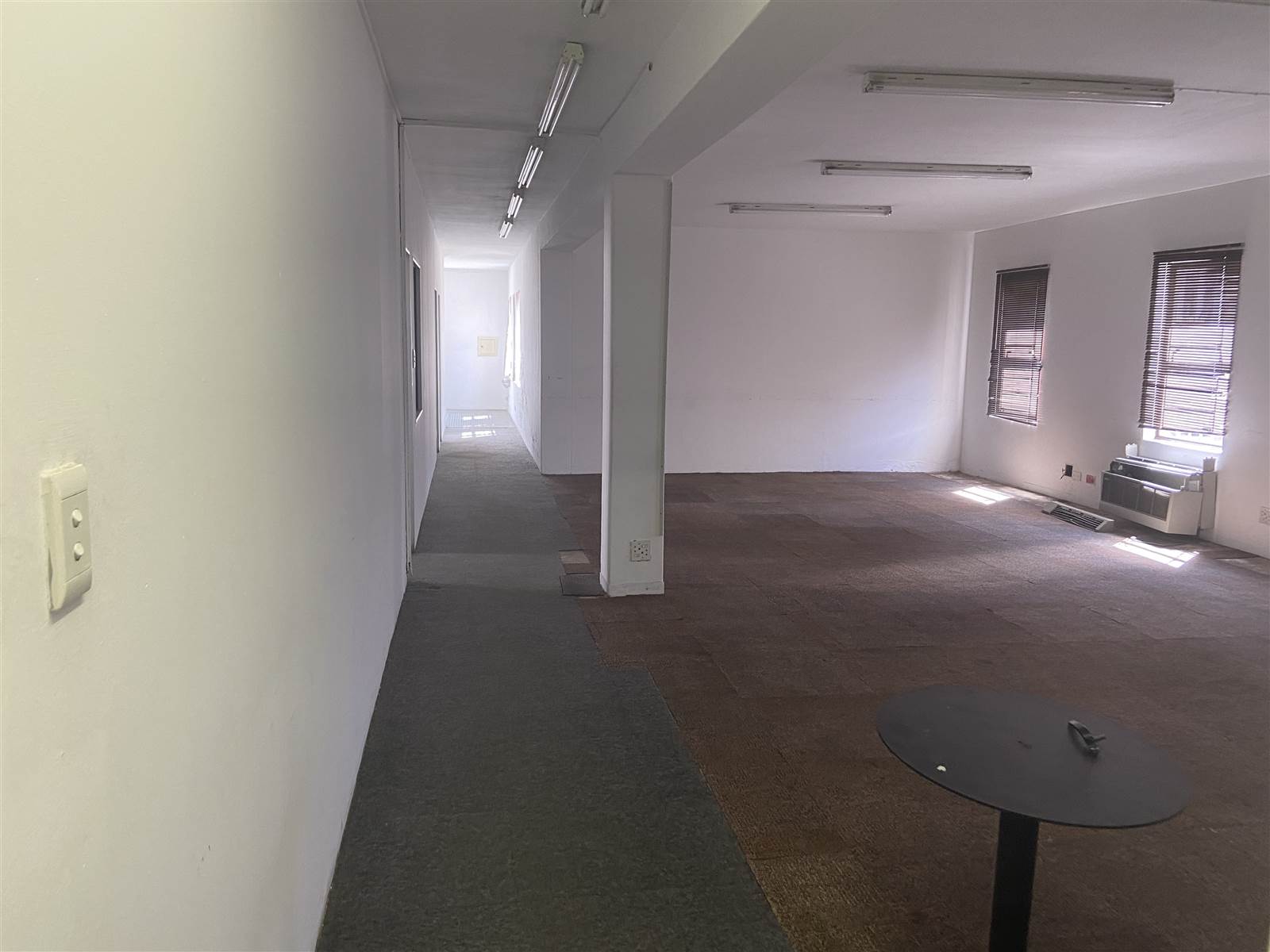 175  m² Commercial space in Halfway Gardens photo number 4