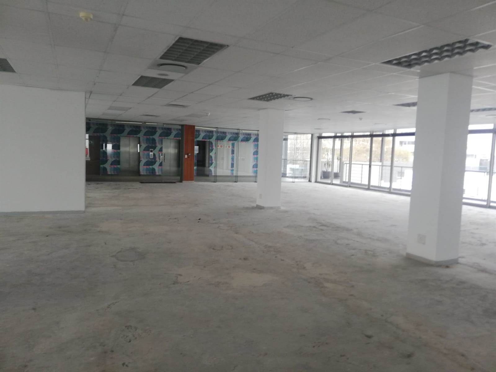 615  m² Office Space in Claremont photo number 7