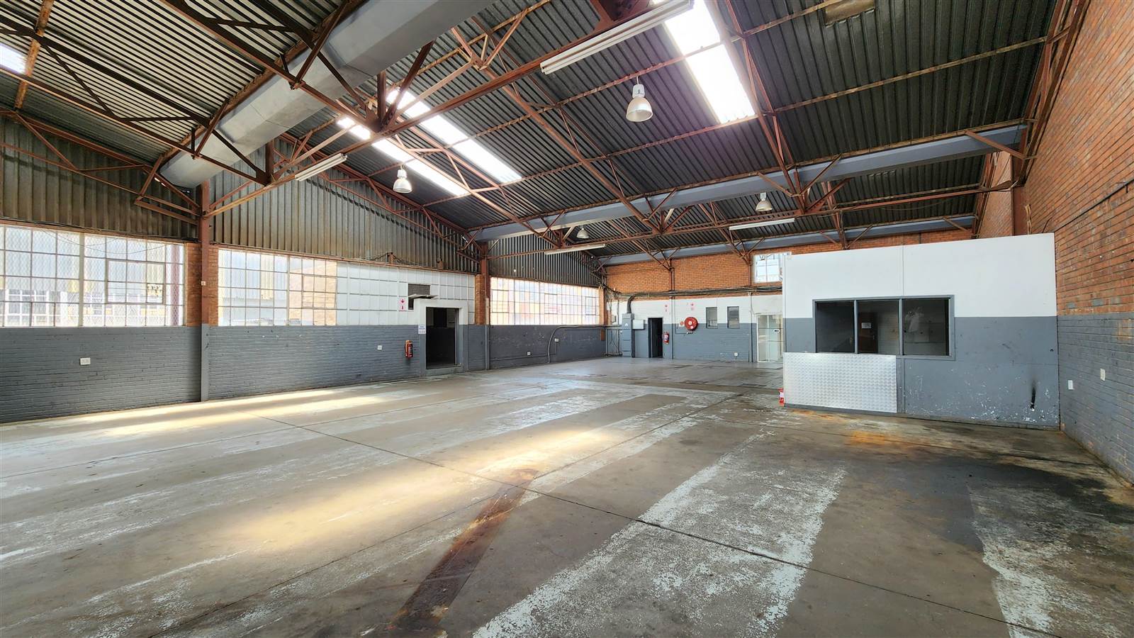1670  m² Industrial space in Eastleigh photo number 10