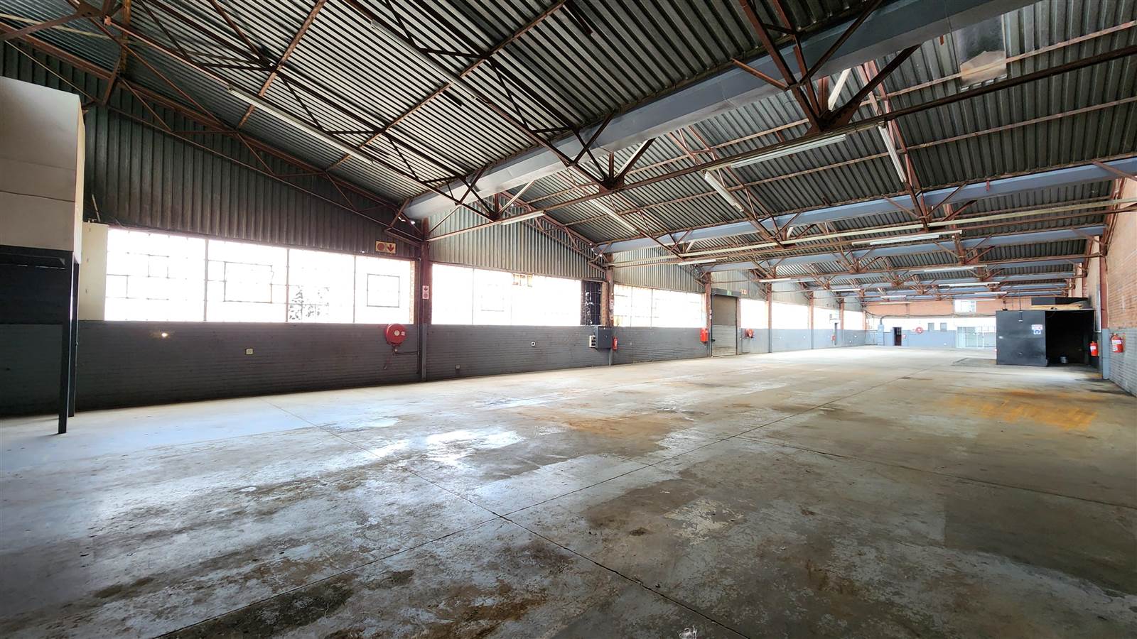 1670  m² Industrial space in Eastleigh photo number 5