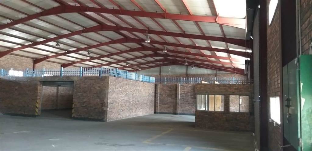1070  m² Commercial space in Trichardt photo number 11