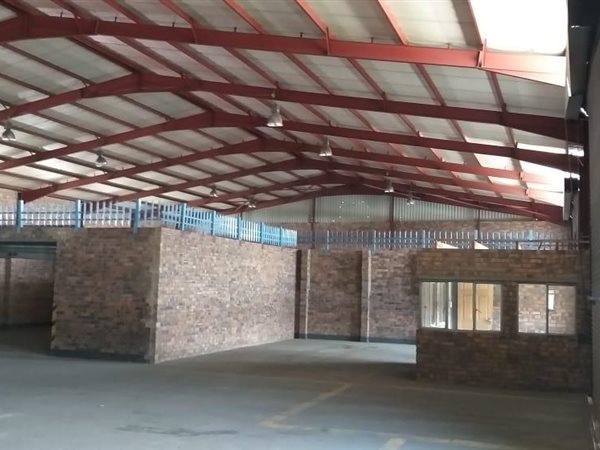 1 070  m² Commercial space