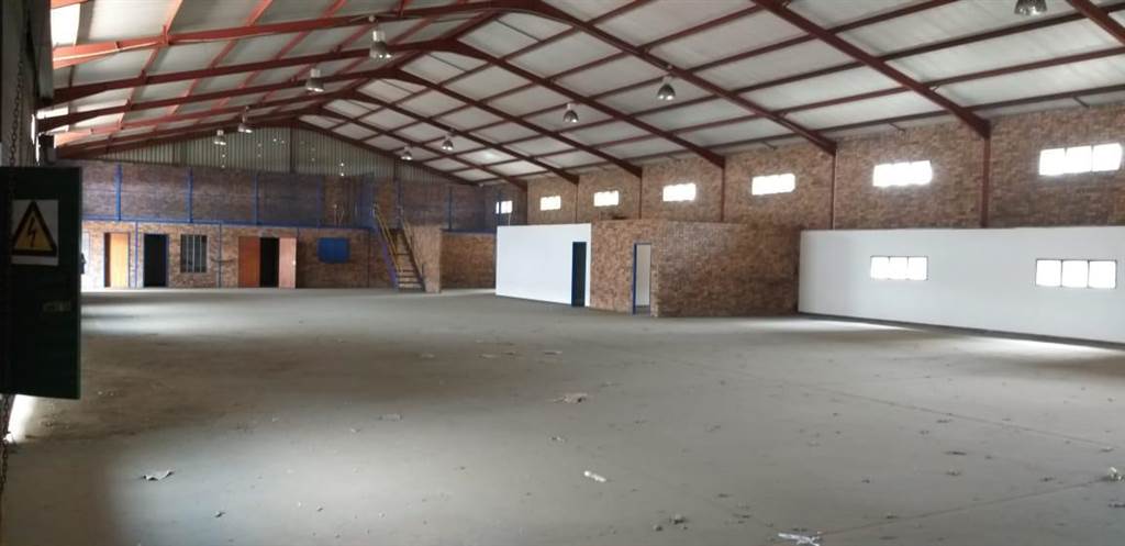 1070  m² Commercial space in Trichardt photo number 8