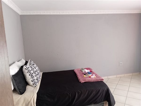 1 Bedroom House