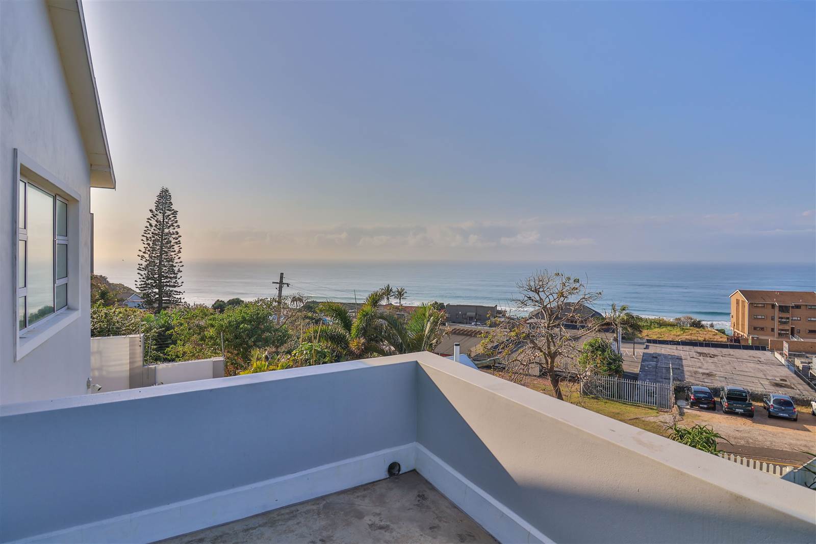 1000  m² Commercial space in Amanzimtoti photo number 3