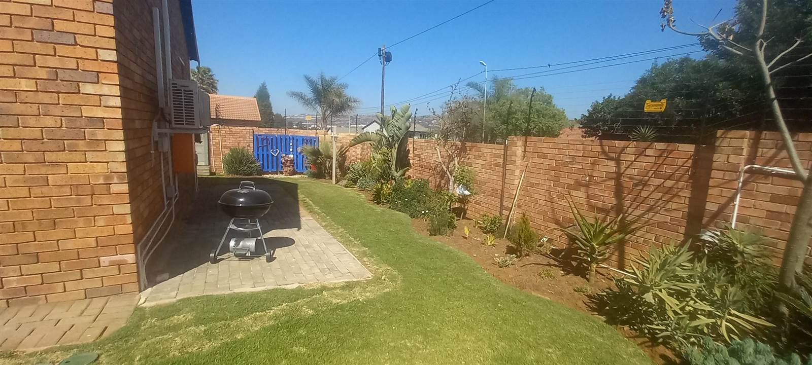 3 Bed Townhouse in Wilgeheuwel photo number 21