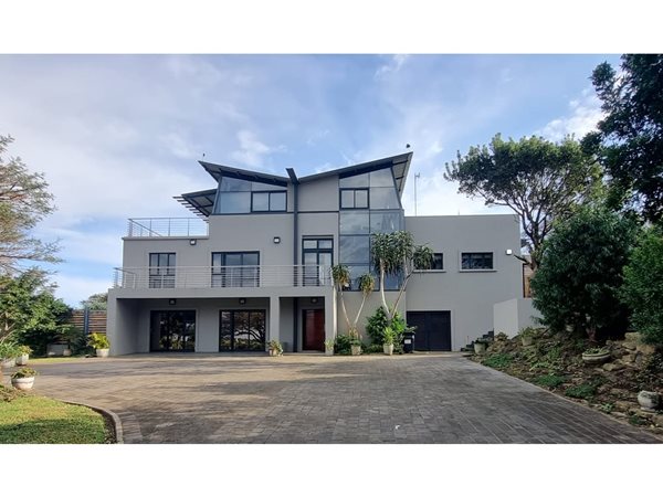 4 Bedroom House 4 Bedroom House