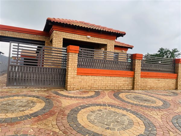 3 Bedroom House 3 Bedroom House