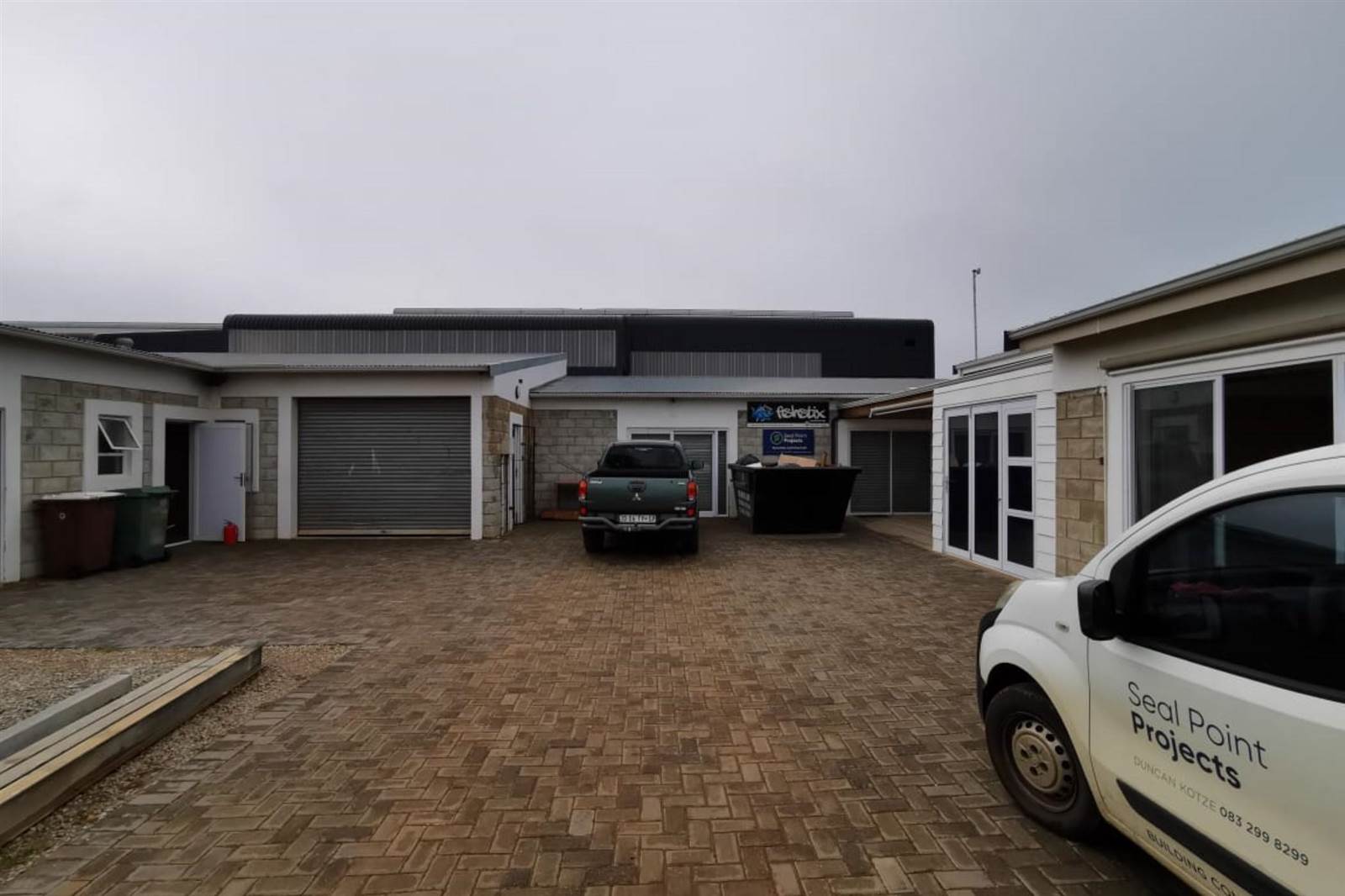 138  m² Industrial space in St Francis Bay photo number 2