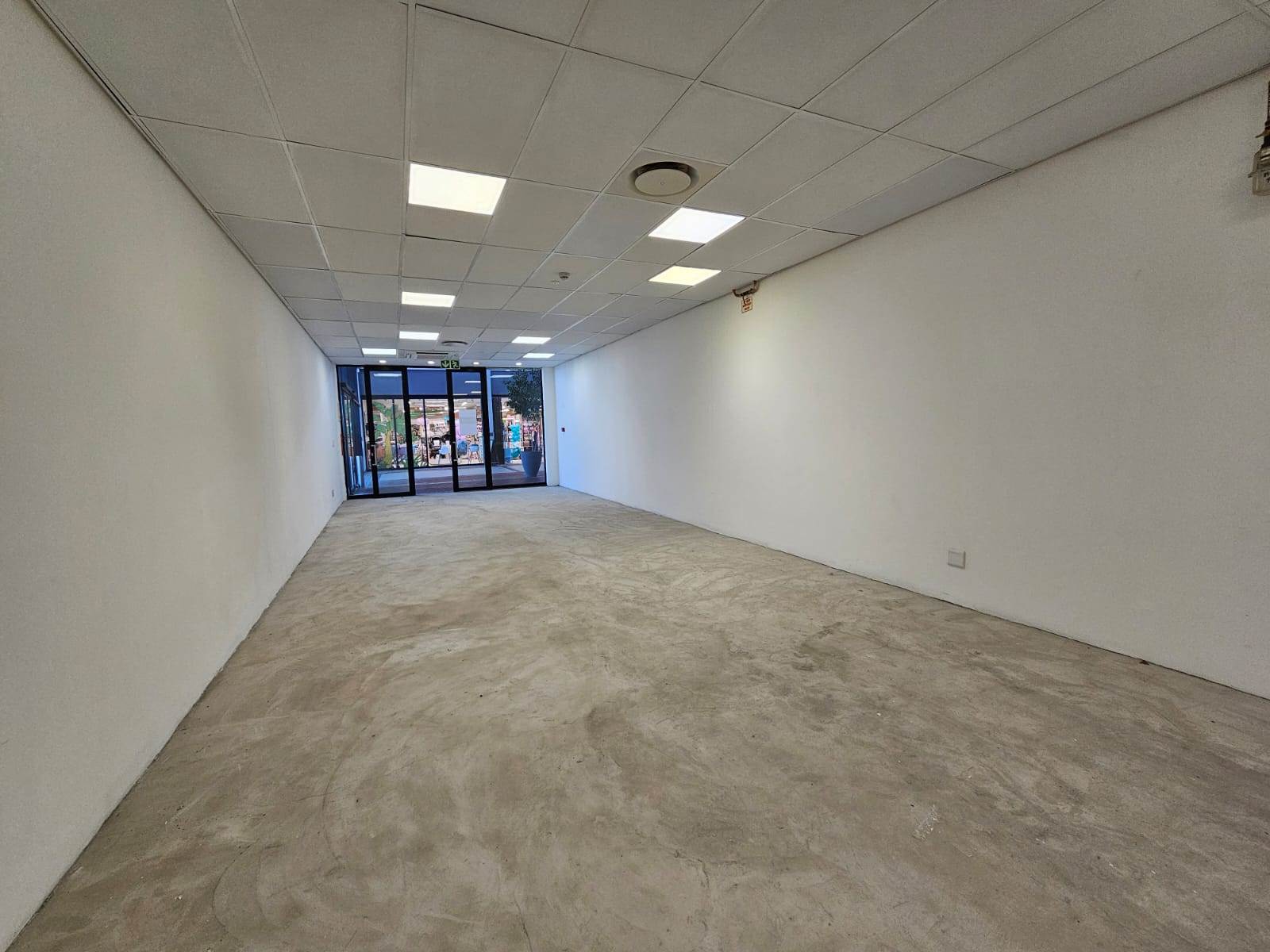 70  m² Retail Space in Burgundy Estate photo number 7