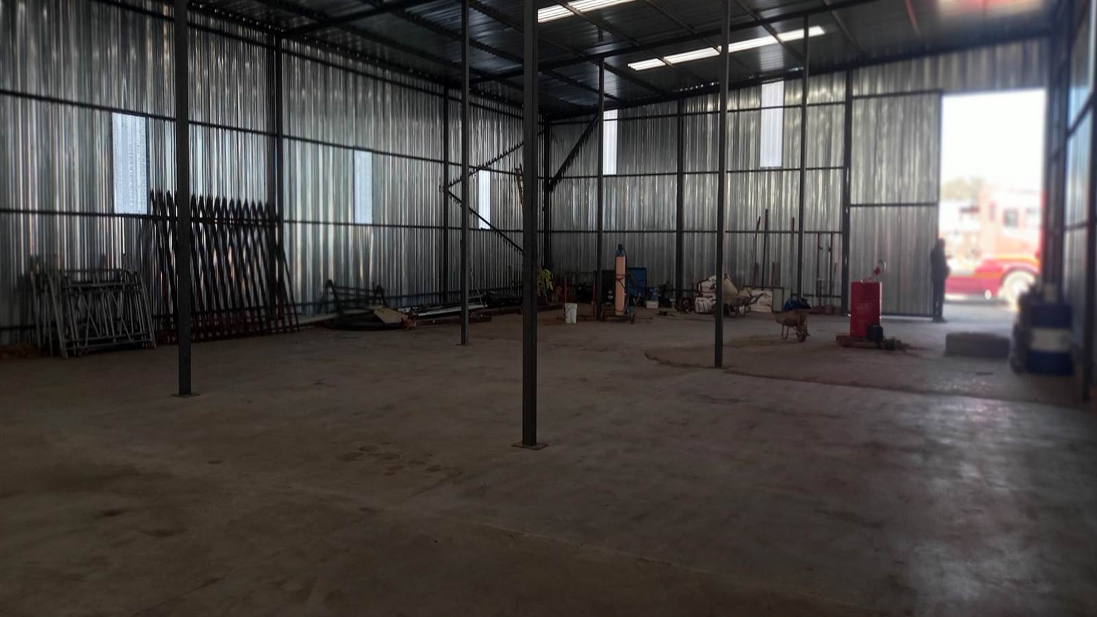 450  m² Industrial space in Pomona AH photo number 12