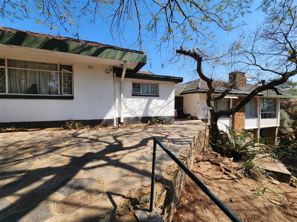 11 Bedroom House 11 Bedroom House