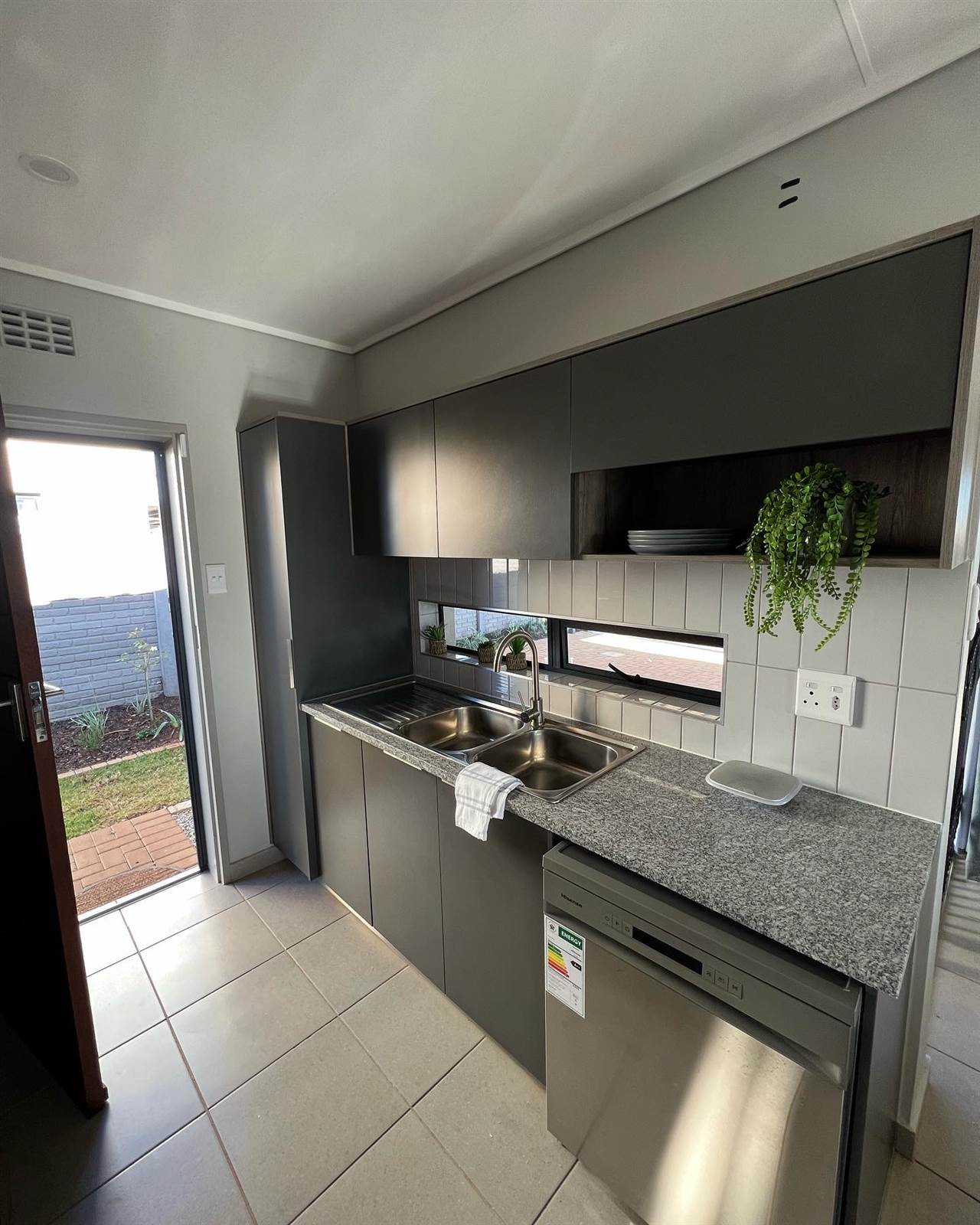 3 Bed House in Diepkloof photo number 8