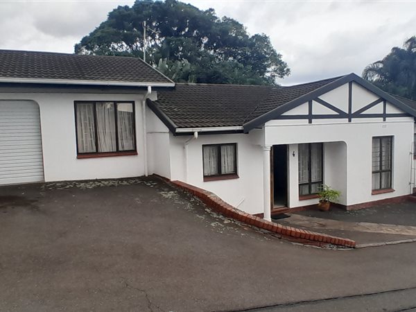 3 Bedroom Townhouse 3 Bedroom Townhouse