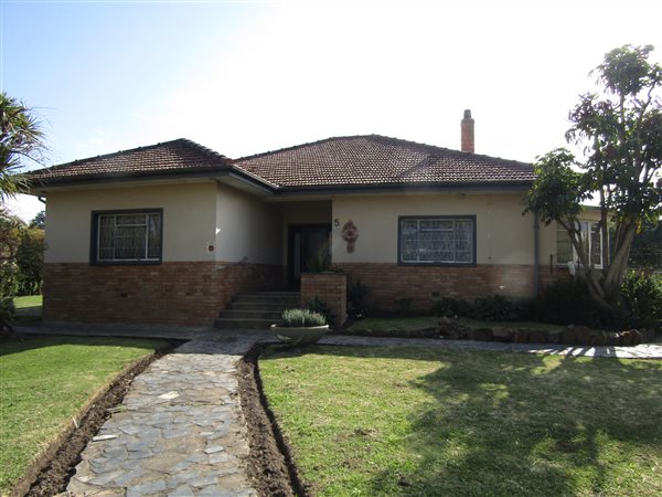 3 Bed House in Humansdorp