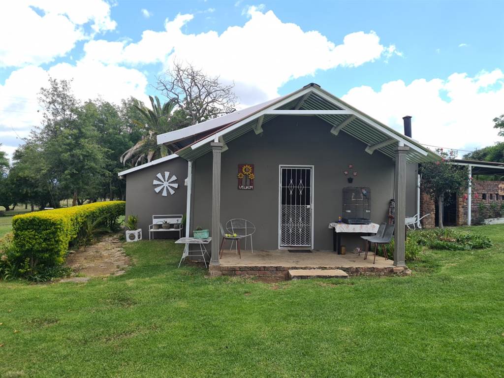 Smallholding in Lydenburg photo number 1