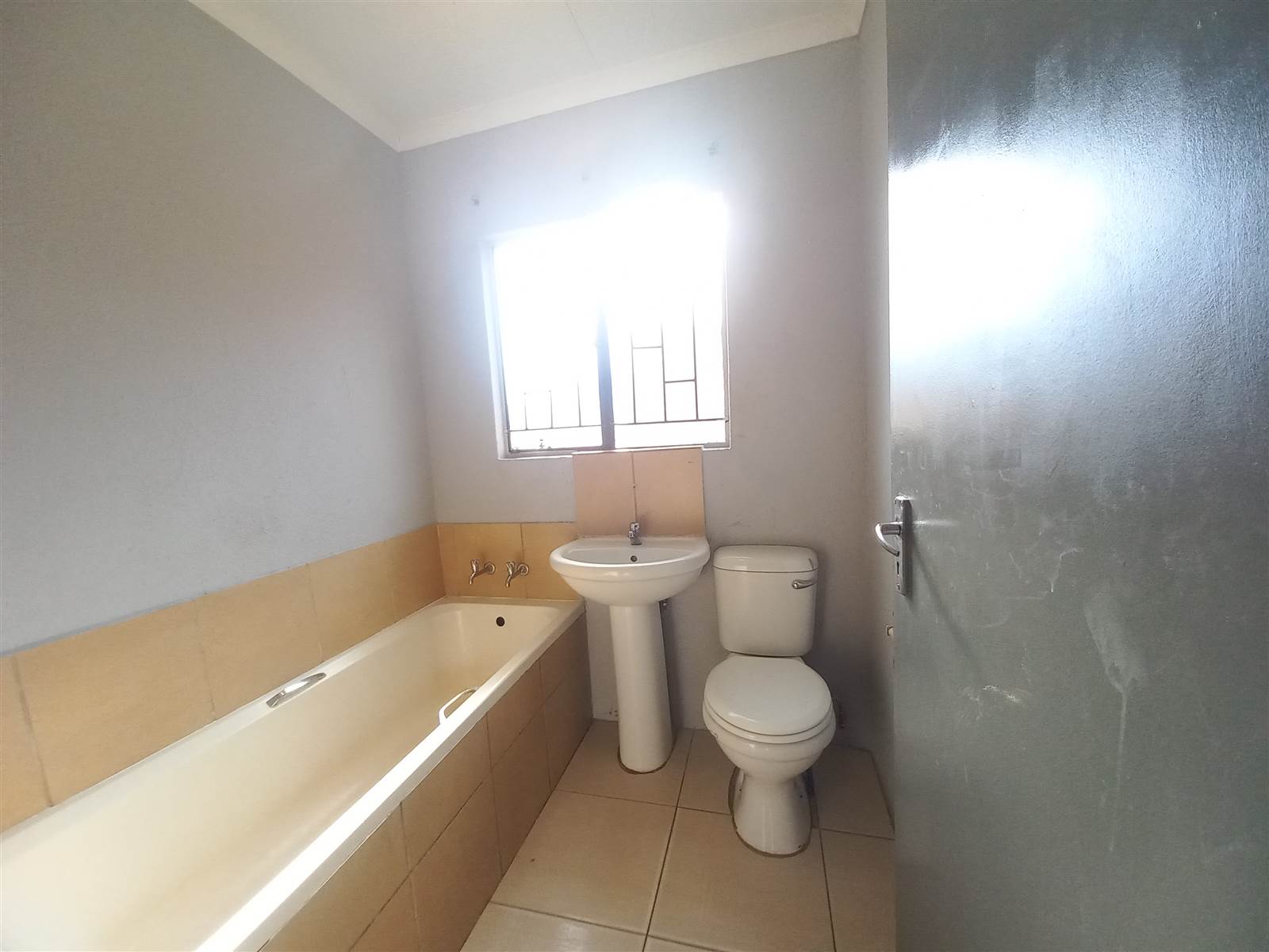 2 Bed House in Soshanguve photo number 7