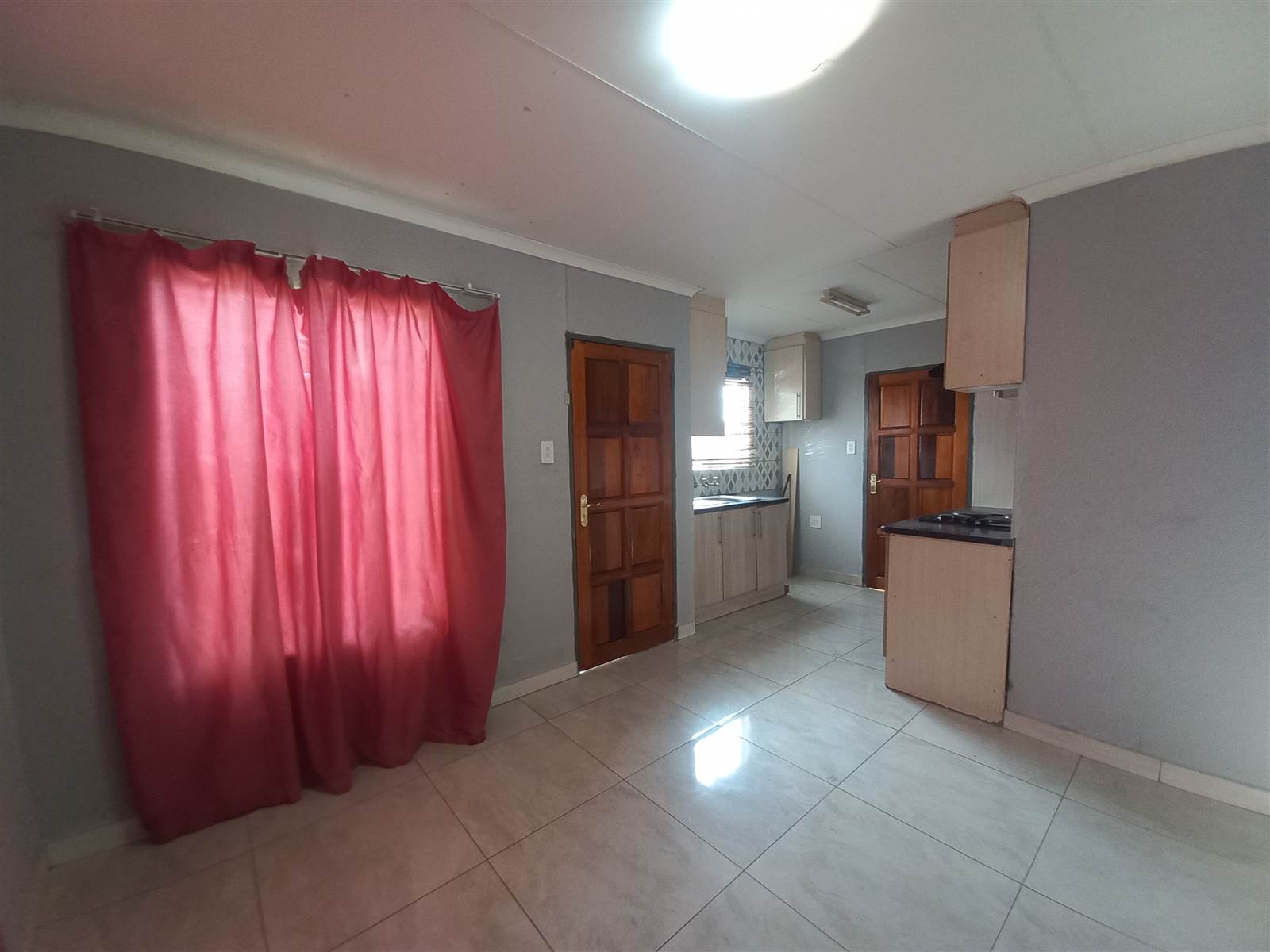 2 Bed House in Soshanguve photo number 5