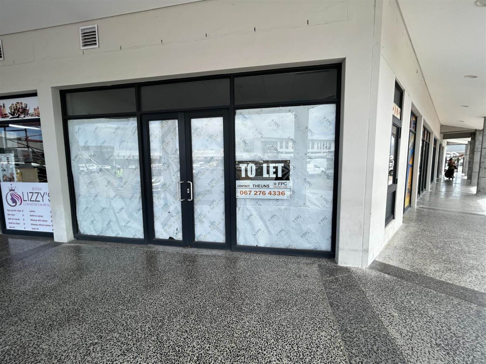 10000  m² Retail Space in Muizenberg photo number 7