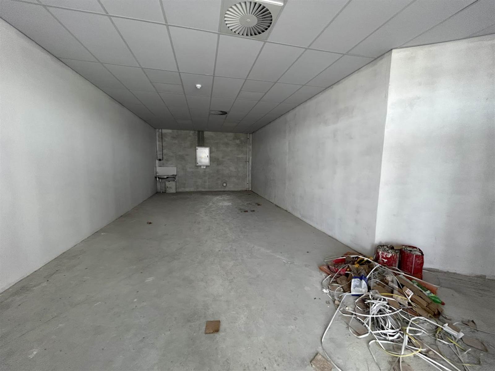 10000  m² Retail Space in Muizenberg photo number 8