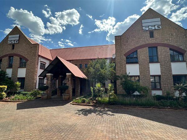 1765  m² Commercial space in Highveld