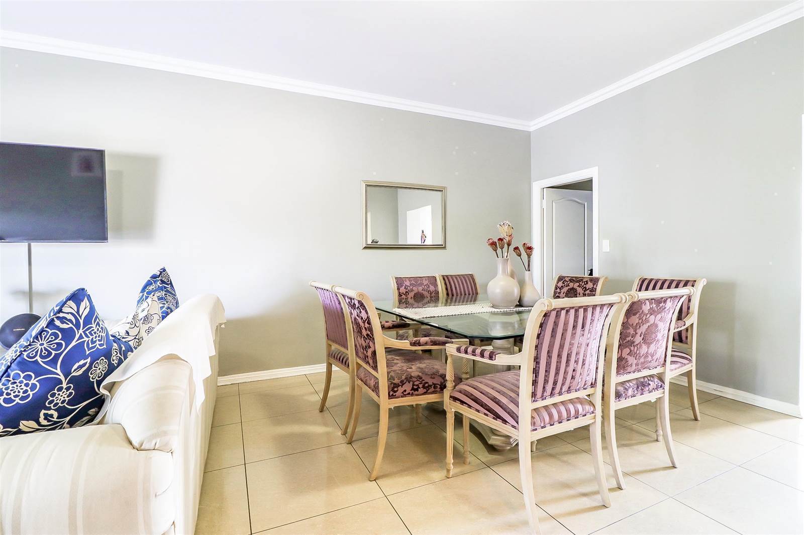 3 Bed Townhouse in Greenstone Hill photo number 4