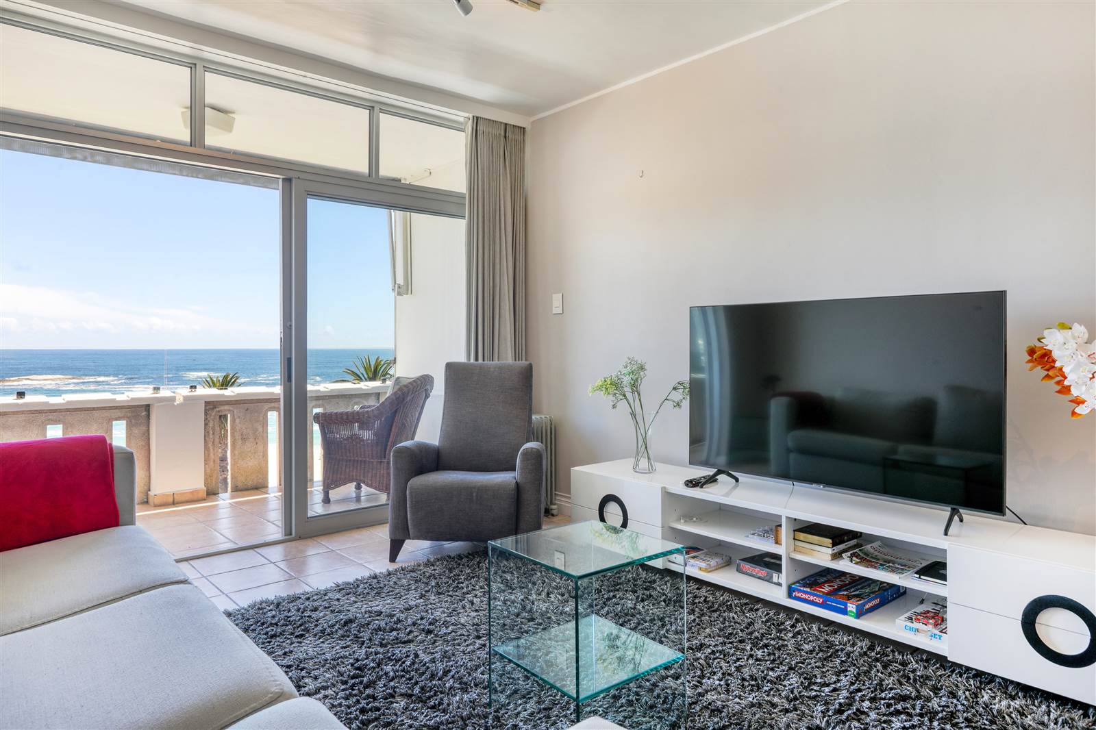 2 Bed Apartment in Camps Bay photo number 7