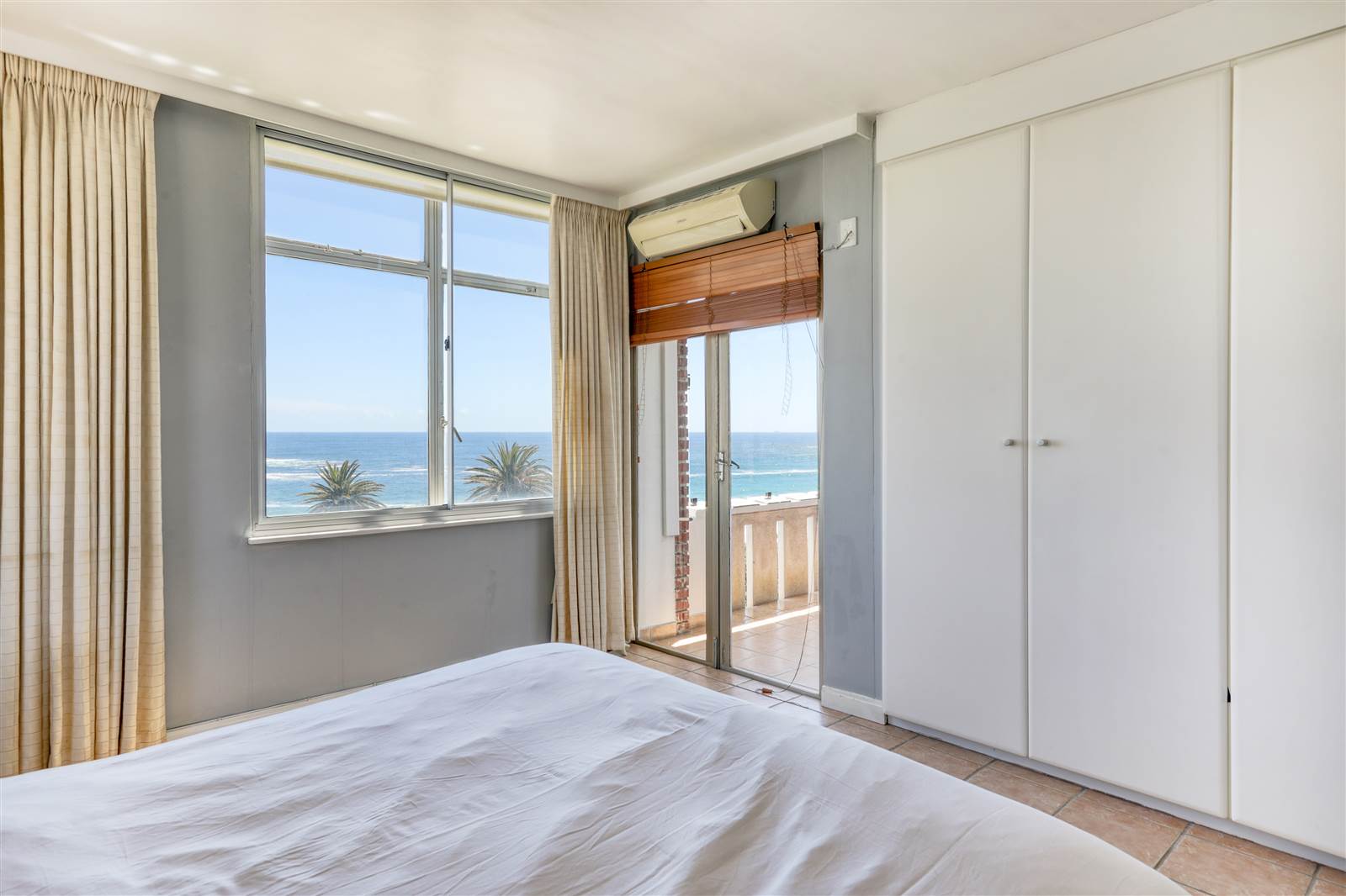 2 Bed Apartment in Camps Bay photo number 14
