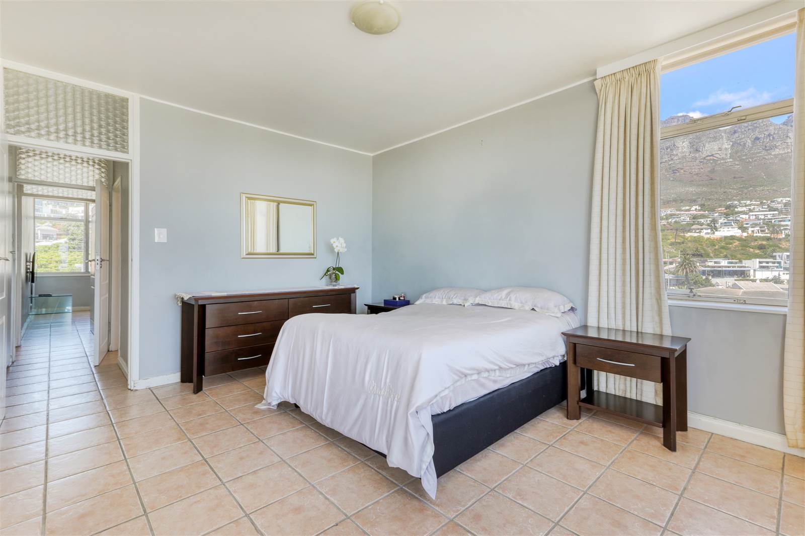 2 Bed Apartment in Camps Bay photo number 16