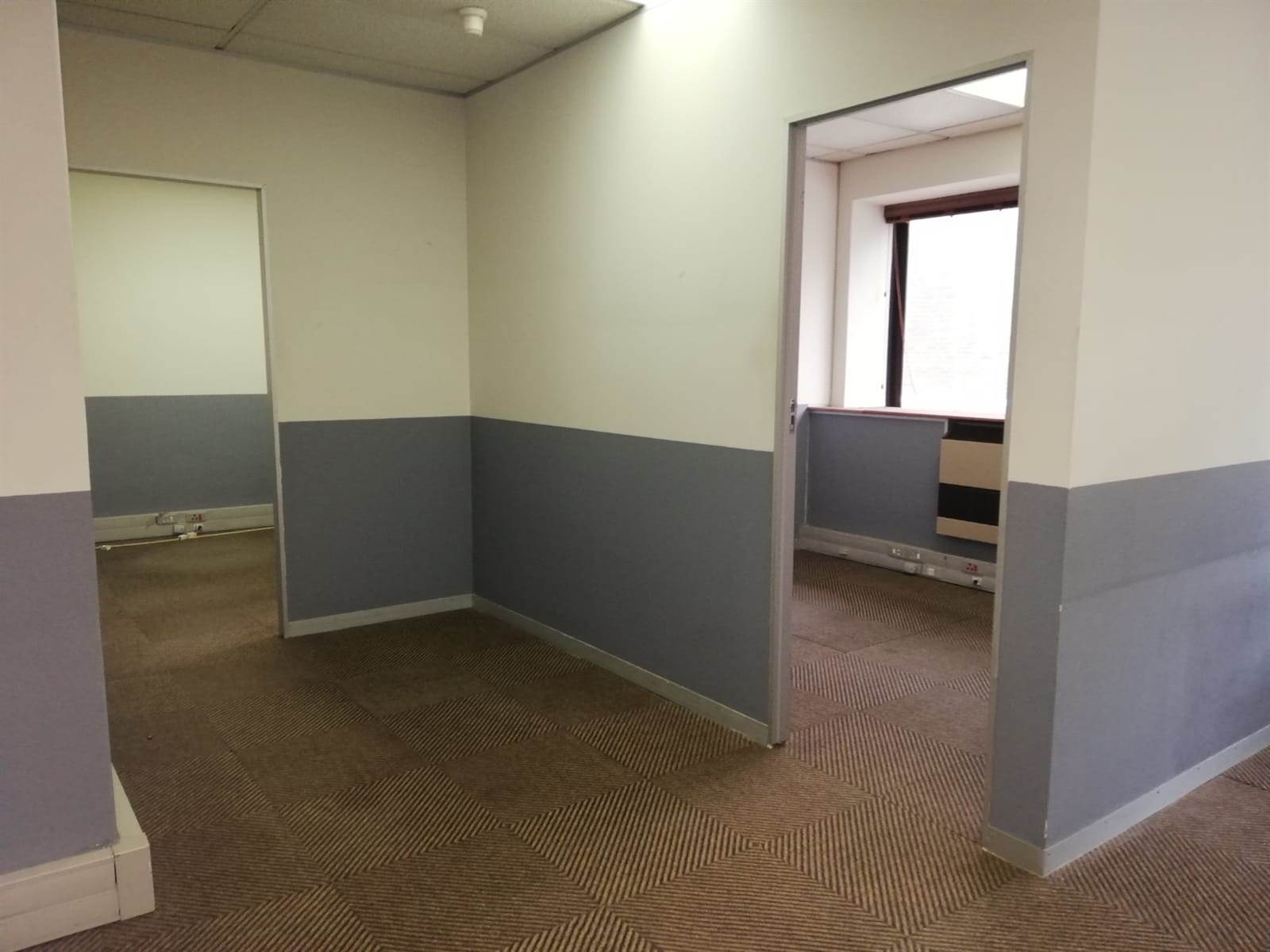 50  m² Office Space in Bellville Central photo number 1
