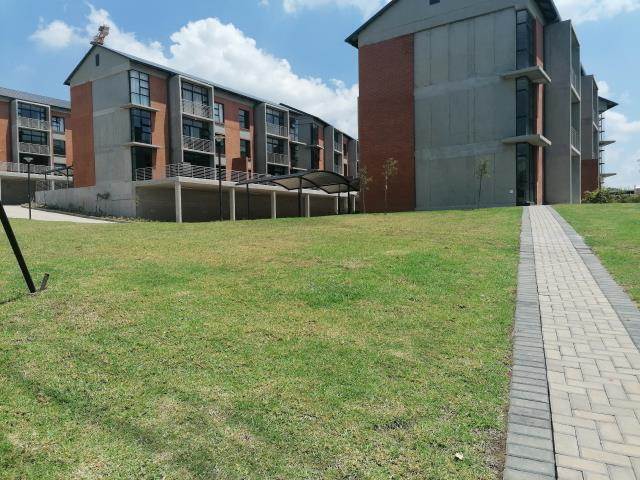 2 Bed Apartment in Hazeldean (Silverlakes Surroundings) photo number 21