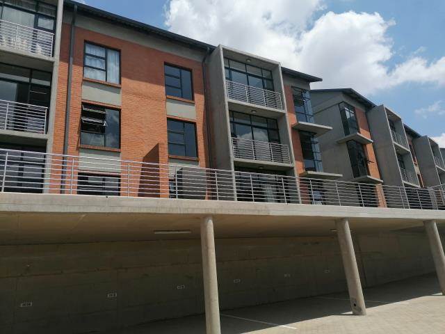 2 Bed Apartment in Hazeldean (Silverlakes Surroundings) photo number 19