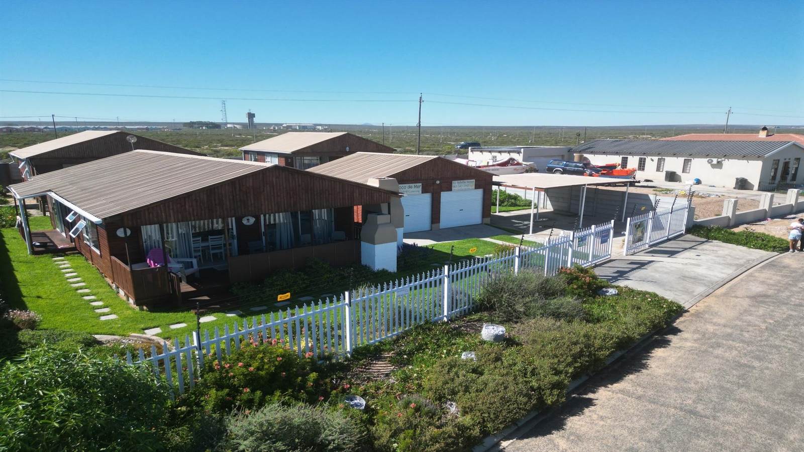 4 Bed House in Lamberts Bay photo number 27