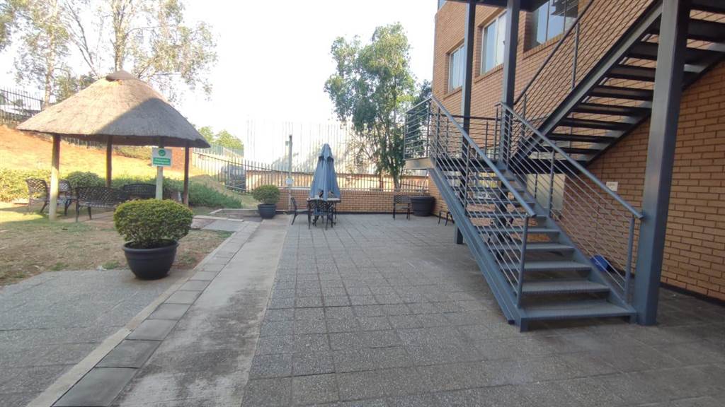 418  m² Commercial space in Modderfontein photo number 12