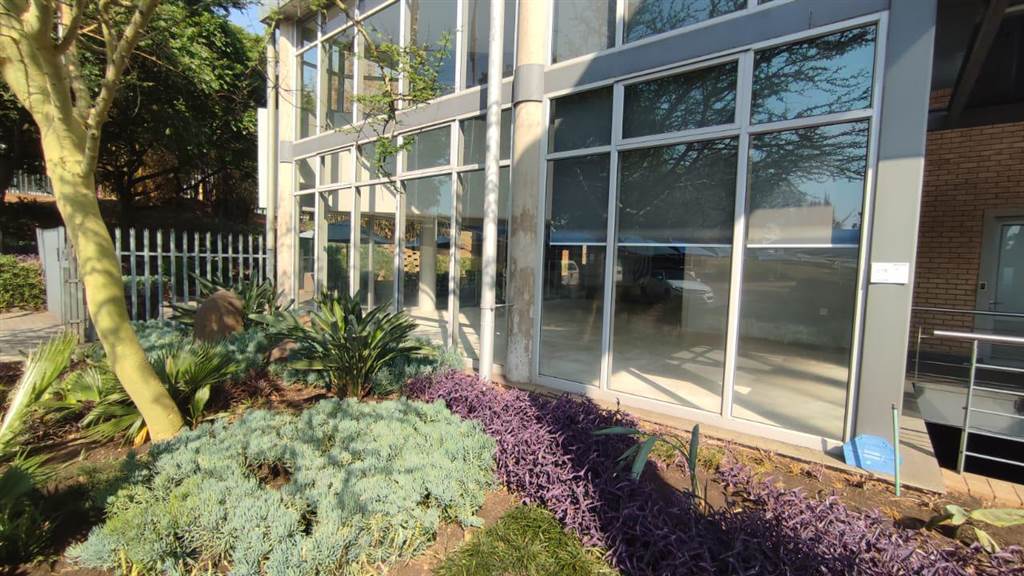 418  m² Commercial space in Modderfontein photo number 4