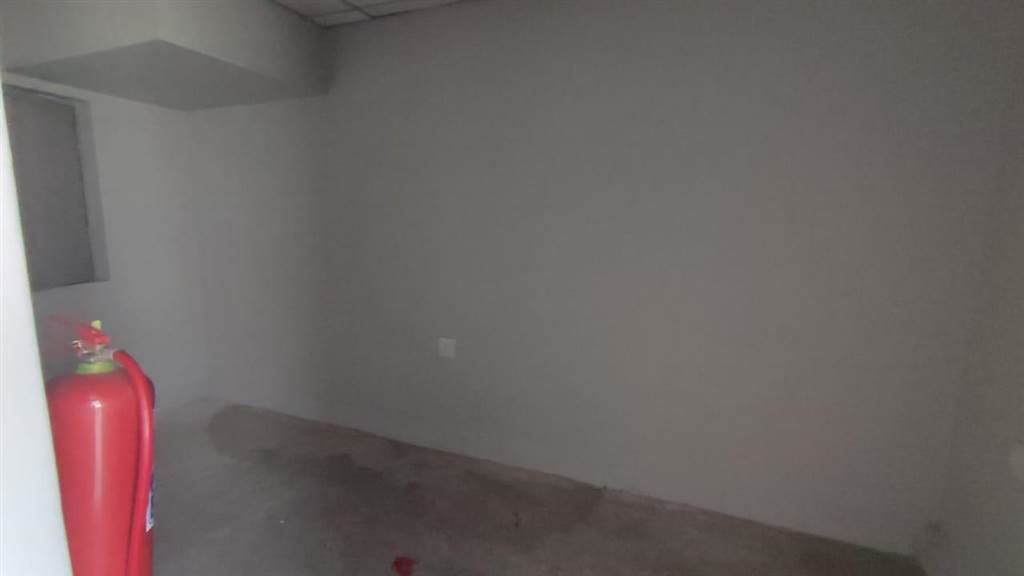 418  m² Commercial space in Modderfontein photo number 30