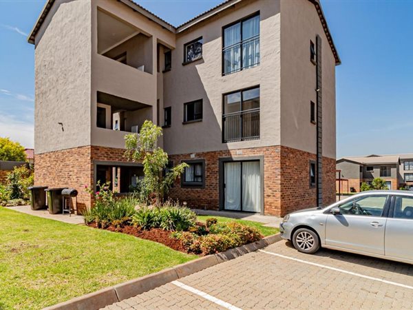 3 Bedroom Apartment 3 Bedroom Apartment