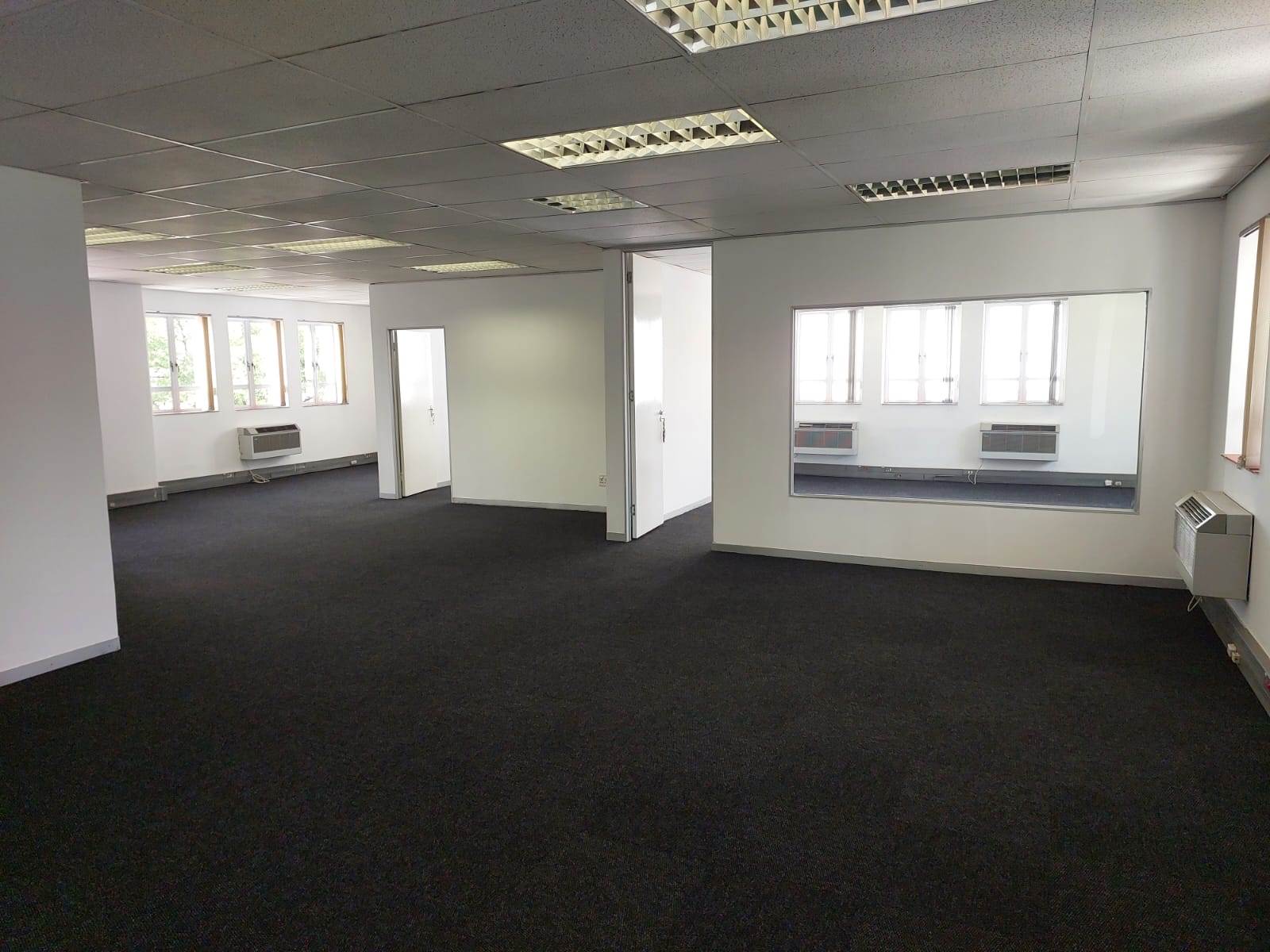 543.8  m² Commercial space in Bryanston photo number 5