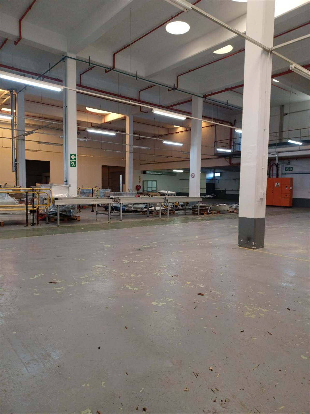 87000  m² Industrial space in Bellville Central photo number 9